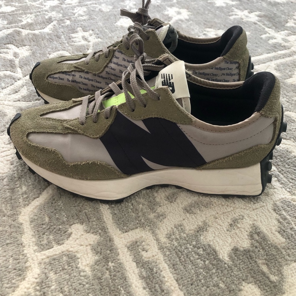 Women new balance 327